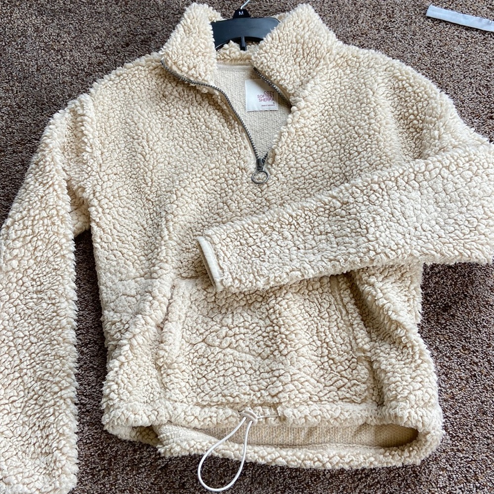 Sherpa quarter zip